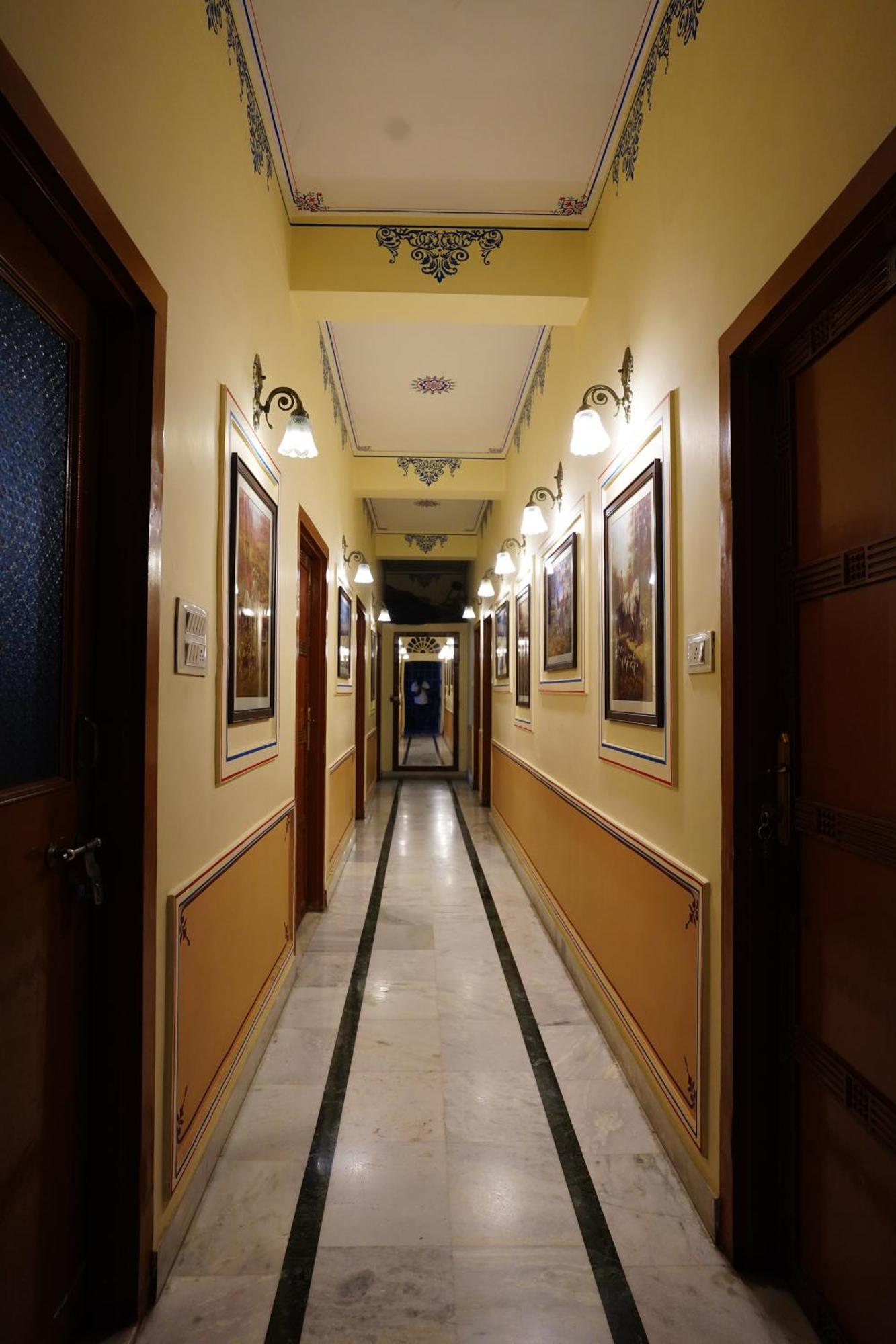ฮาเวลี กาลวรา Hotel ชัยปุระ ภายนอก รูปภาพ